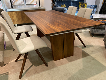 Venjakob Due Dining Table + Colin Chairs