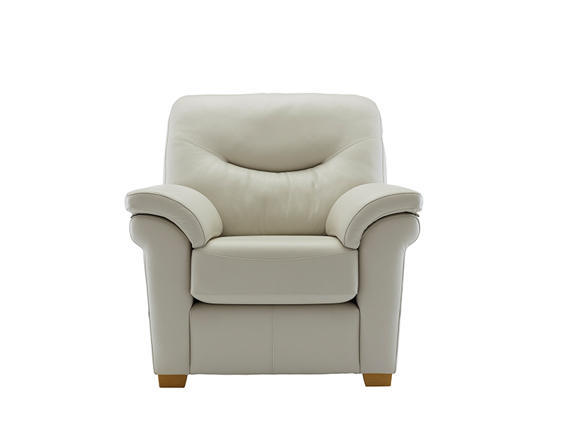 Washington Leather Armchair with Wooden Feet